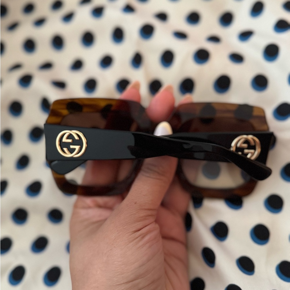 Square Gucci Tortoiseshell Sunglasses - Picture 2 of 4